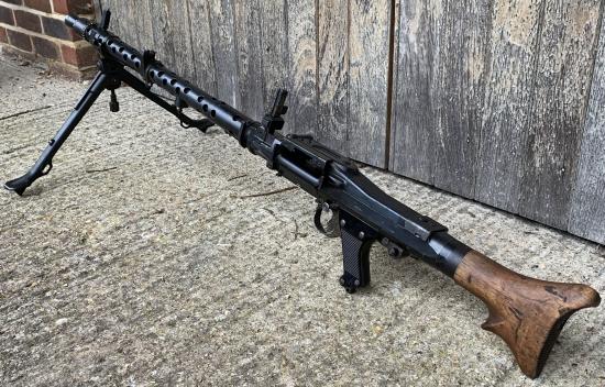 Deactivated WW2 1944 MG34