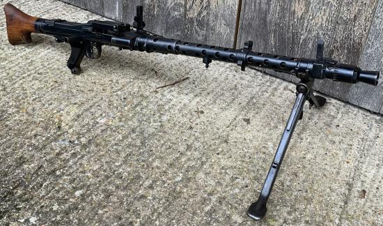 Deactivated WW2 German 1942 MG34