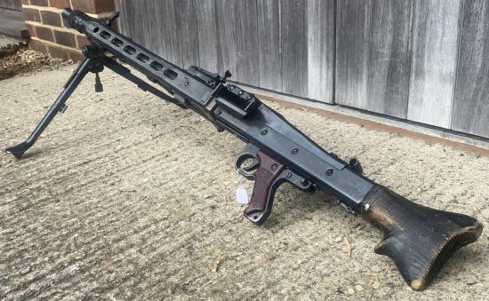 Deactivated WW2 German MG42