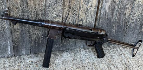 Deactivated WW2 German MP40 SMG