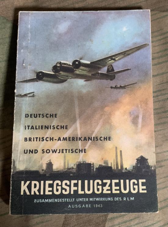 Rare German WW2 Aircraft Recognition Book
