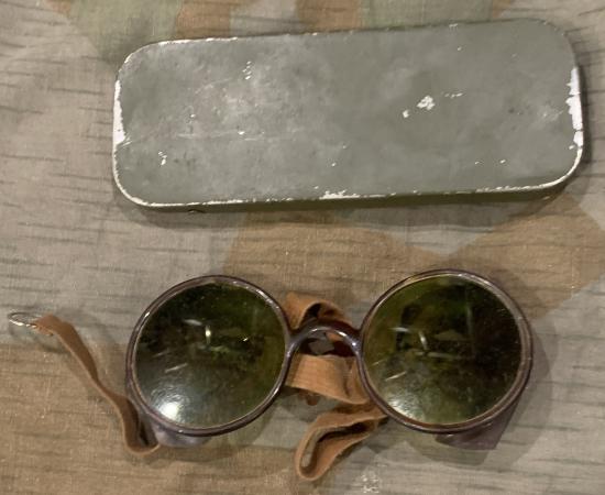 Aubrey Military Antiques | Mg34/42 Gunner’s sunglasses