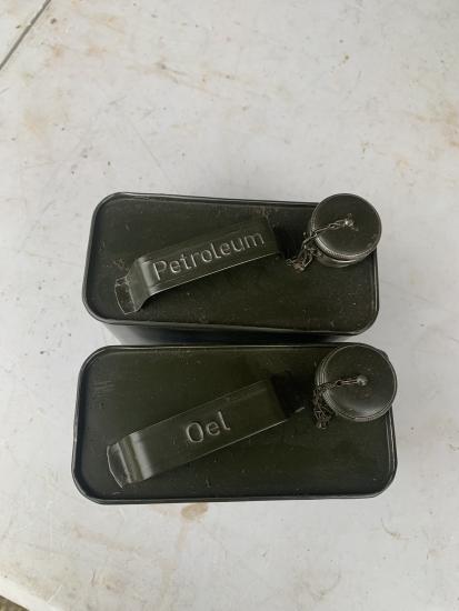 WW2 p tin set