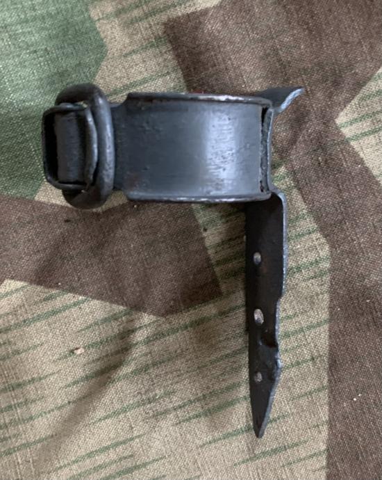 German M24 Booby trap clamp