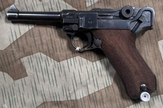 Deactivated S/42 1937 Luger Pistol