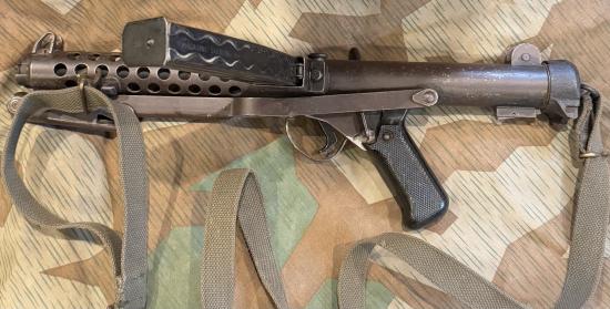 Deactivated British Mk 4 L2A3 Sterling SMG