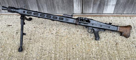 Deactivated WW2 German MG42