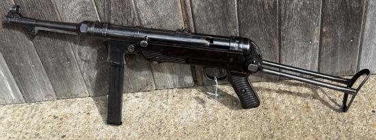 Deactivated WW2 German ‘Slab-side’ MP40